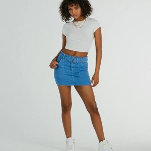 Trendsetting Look Belted Denim Mini Skirt