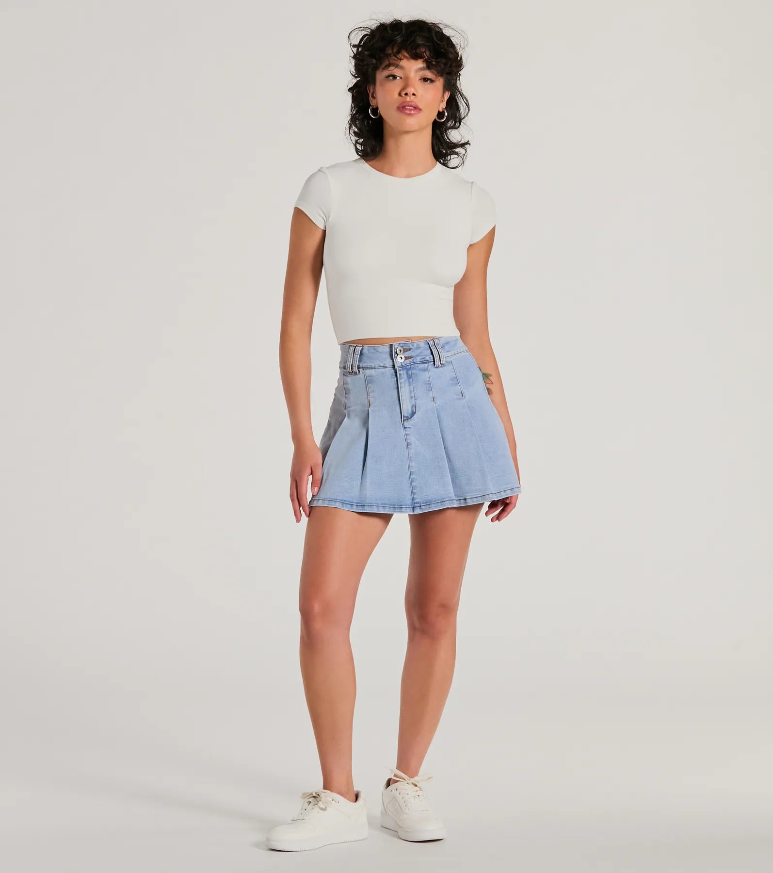 Exceptional Darling High-Rise Pleat Denim Mini Skirt - Image 3