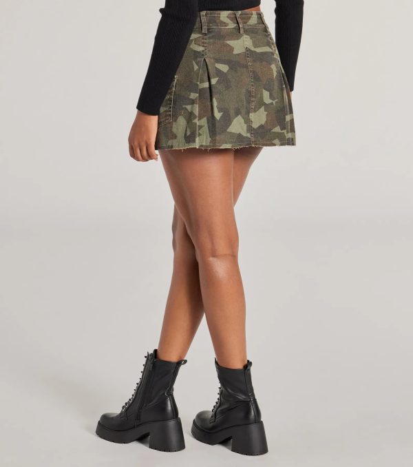 Adventurous Babe Camo Pleated Cargo Mini Skirt - Image 2