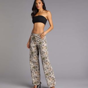 Off Duty Mid-Rise Camouflage Denim Jeans