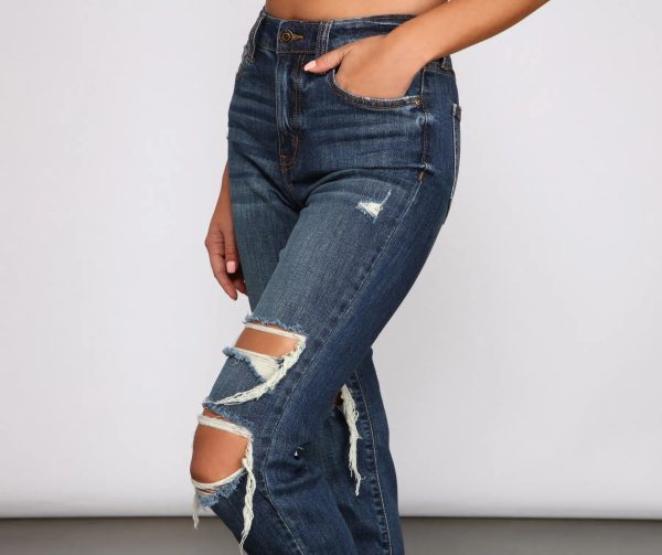 Tobi High Rise Destructed Mom Jeans - Image 4