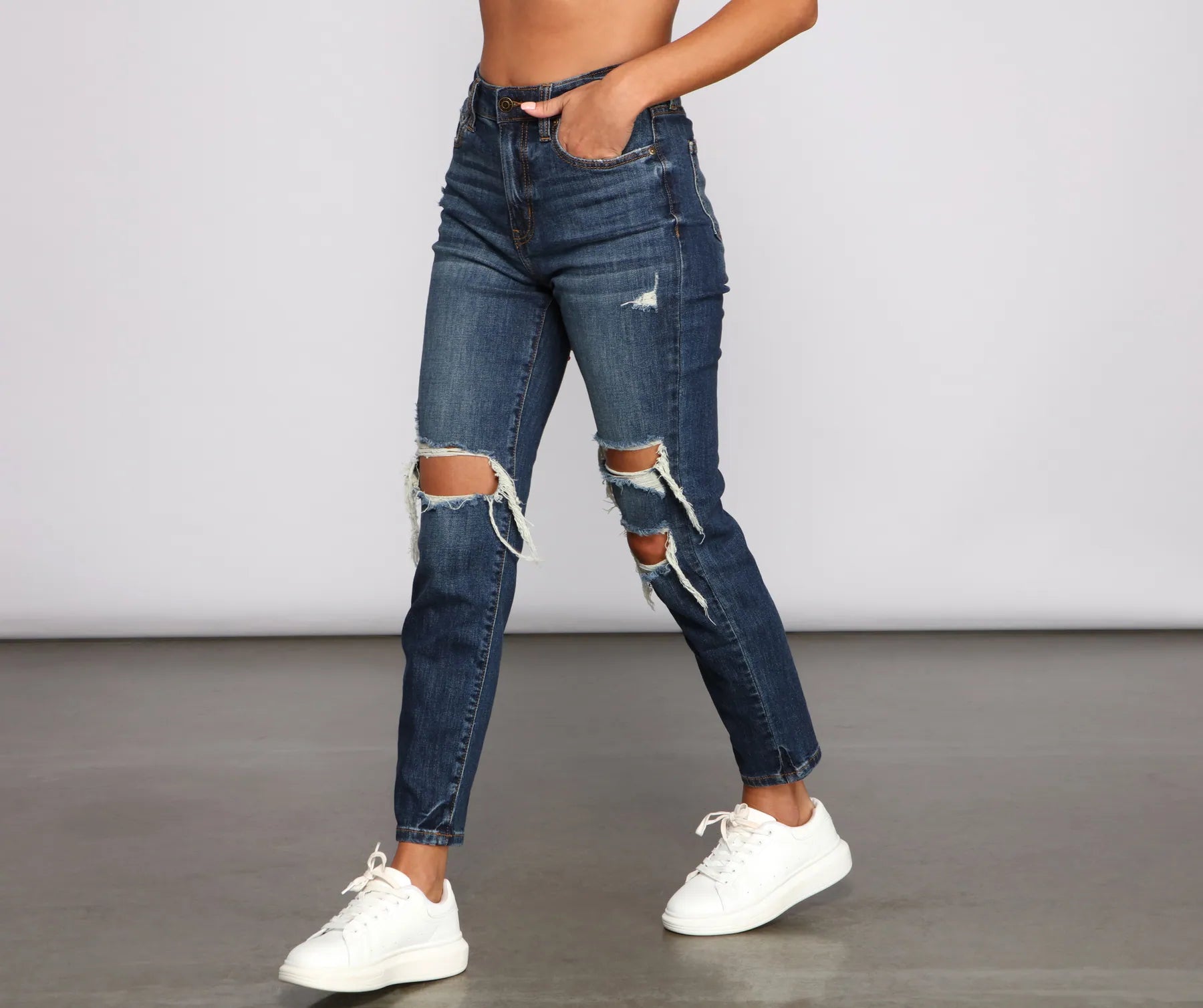 Tobi High Rise Destructed Mom Jeans - Image 5
