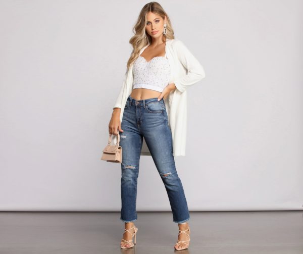 Level Up Mid Rise Frayed Cropped Jeans - Image 4