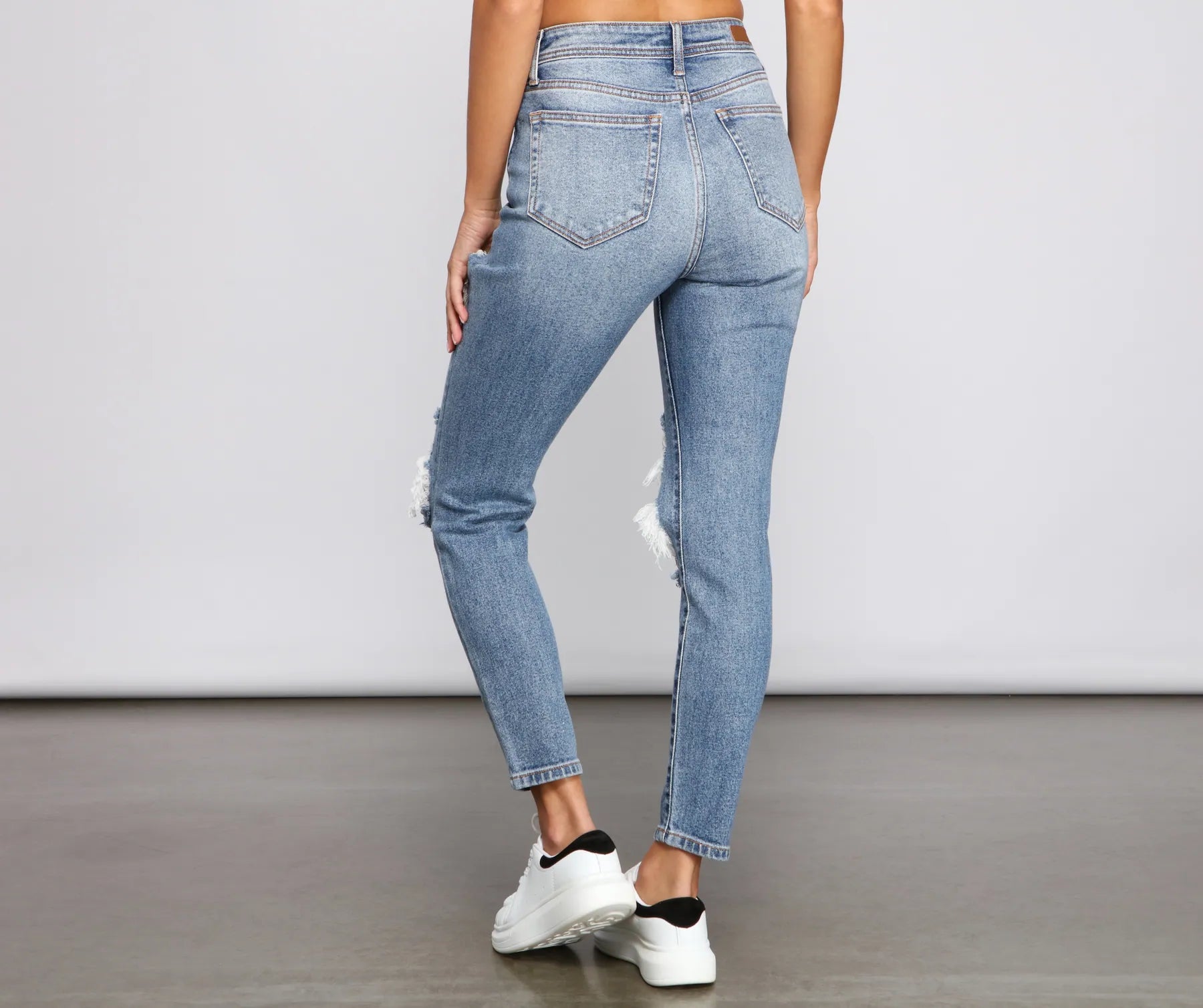Trendy Destructed High-Rise Skinny Jeans - Image 2