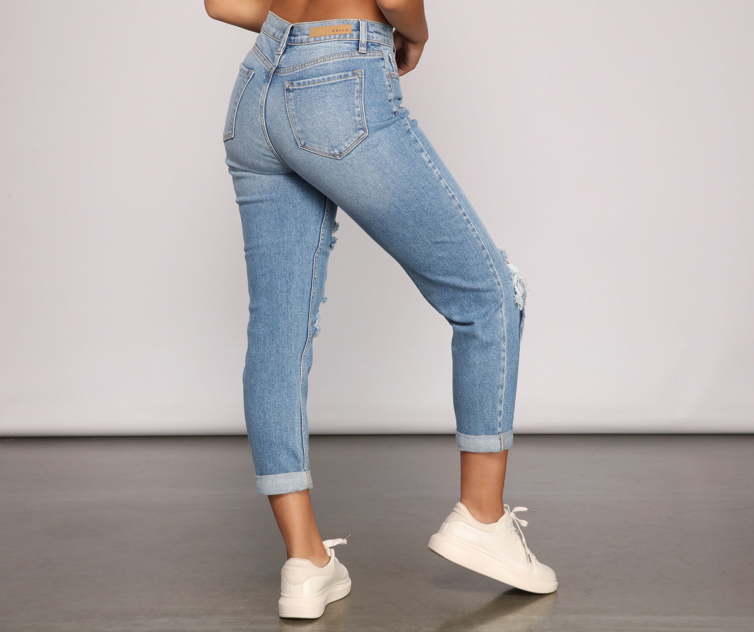 High-Rise Cropped And Cuffed Mom Jeans - Image 2