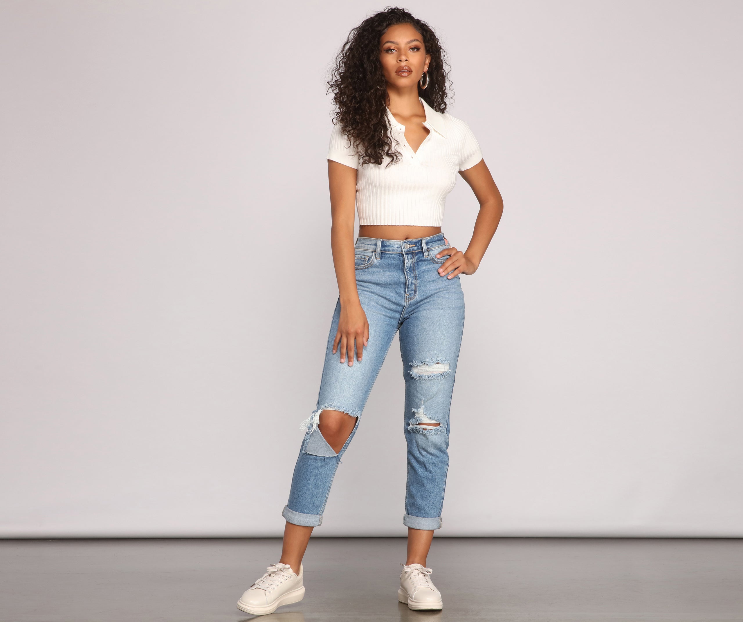 High-Rise Cropped And Cuffed Mom Jeans - Image 4