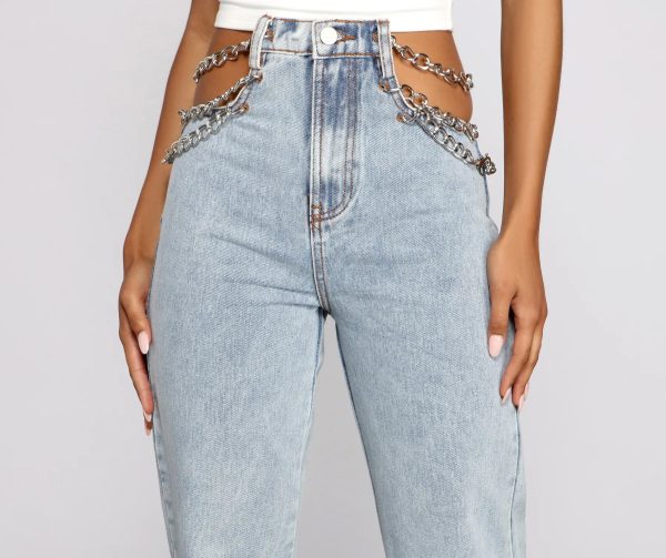 High-Rise Chic Chain Waist Boyfriend Jeans - Image 3