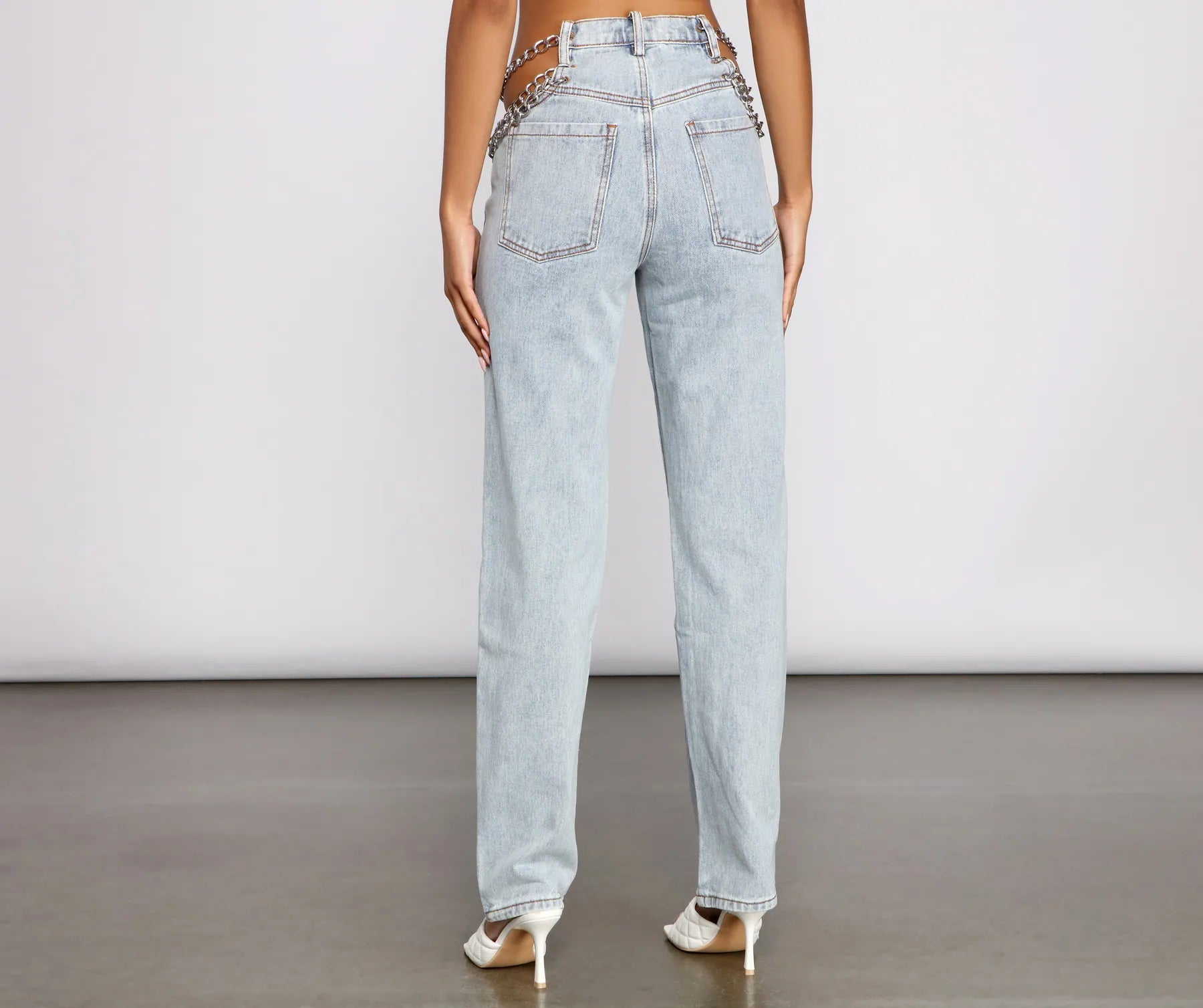 High-Rise Chic Chain Waist Boyfriend Jeans - Image 4