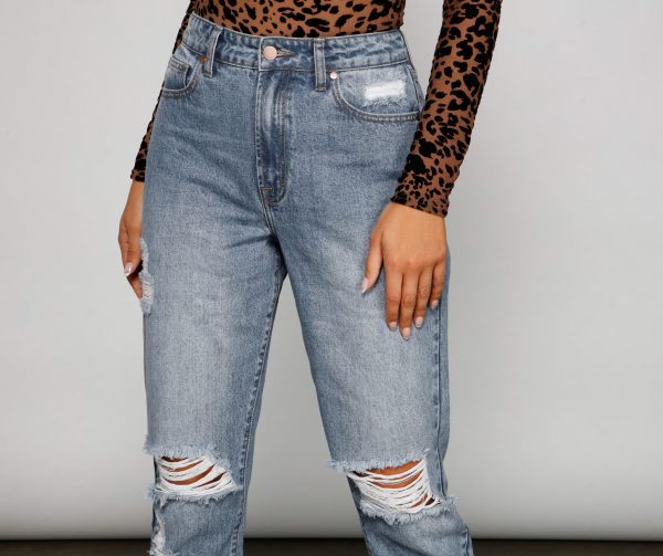 Ella High-Rise Destructed Cropped Jeans - Image 3