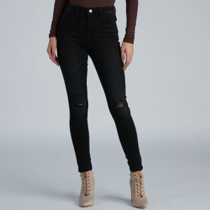 New In Town Mid-Rise Distressed Crop Skinny Jeans