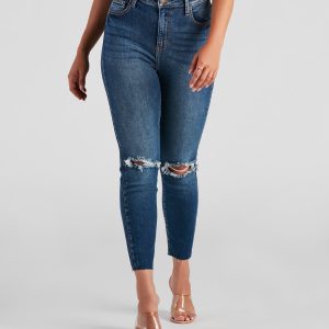 Trendy Distressed High-Rise Ankle Jeans