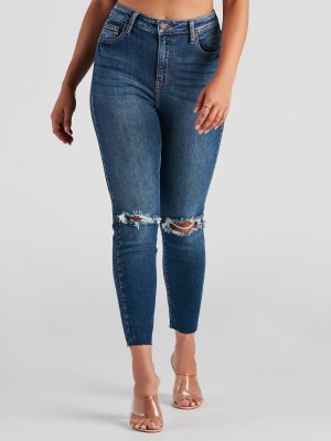 Trendy Distressed High-Rise Ankle Jeans