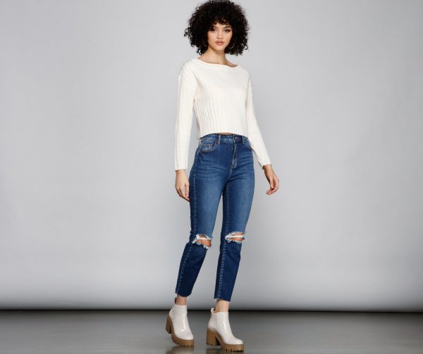 Trendy Distressed High-Rise Ankle Jeans - Image 5