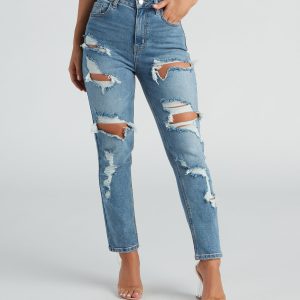 Everyday Edgy Distressed Straight-Leg Jeans