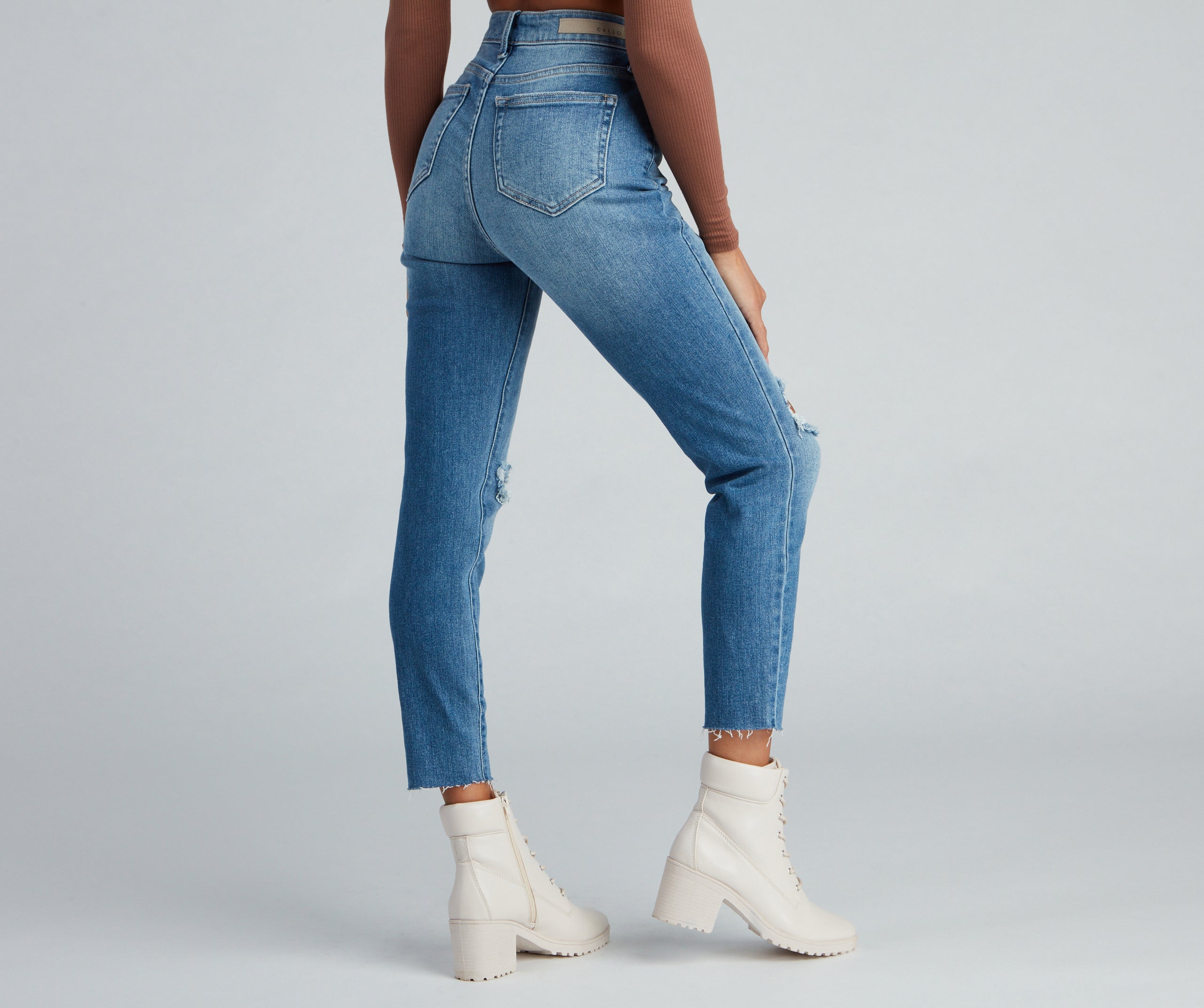 Trendy Everyday High-Rise Skinny Jeans - Image 4