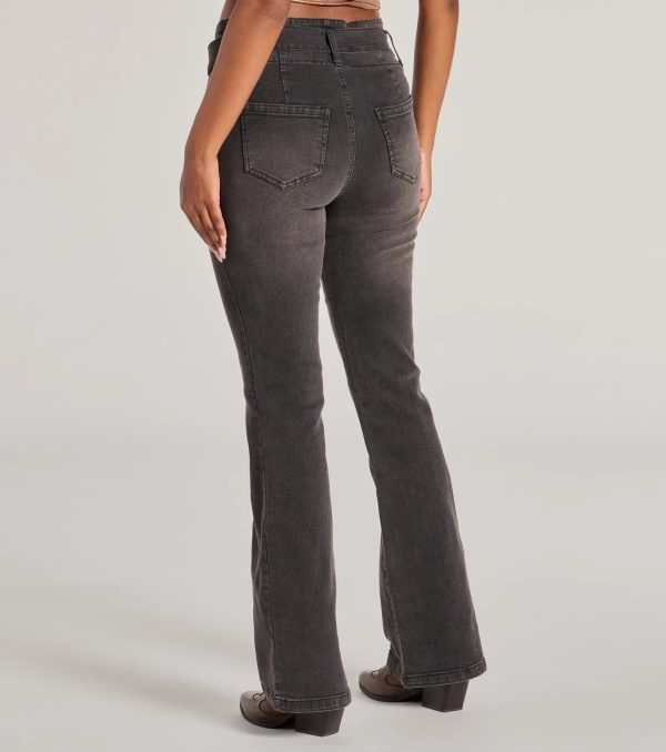 Cool-Girl Era Belted Flare-Leg Jeans - Image 2
