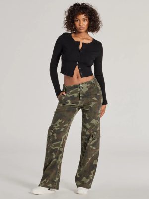 Effortlessly Chic Mid Rise Camo Cargo Denim Pants