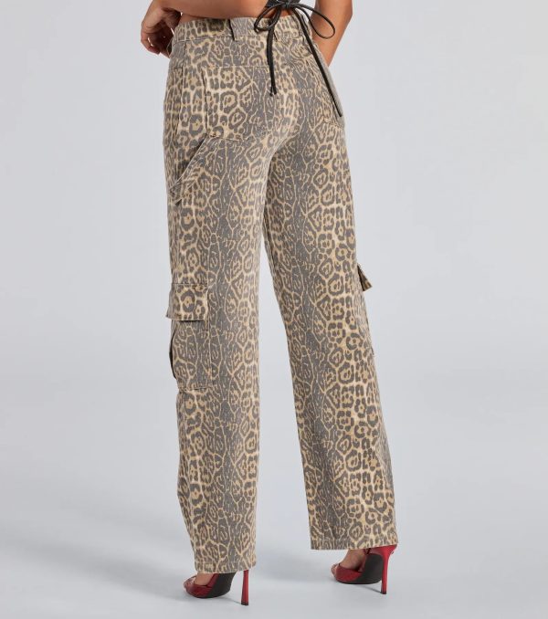 It-Girl Factor Leopard Print Cargo Denim Pants - Image 3