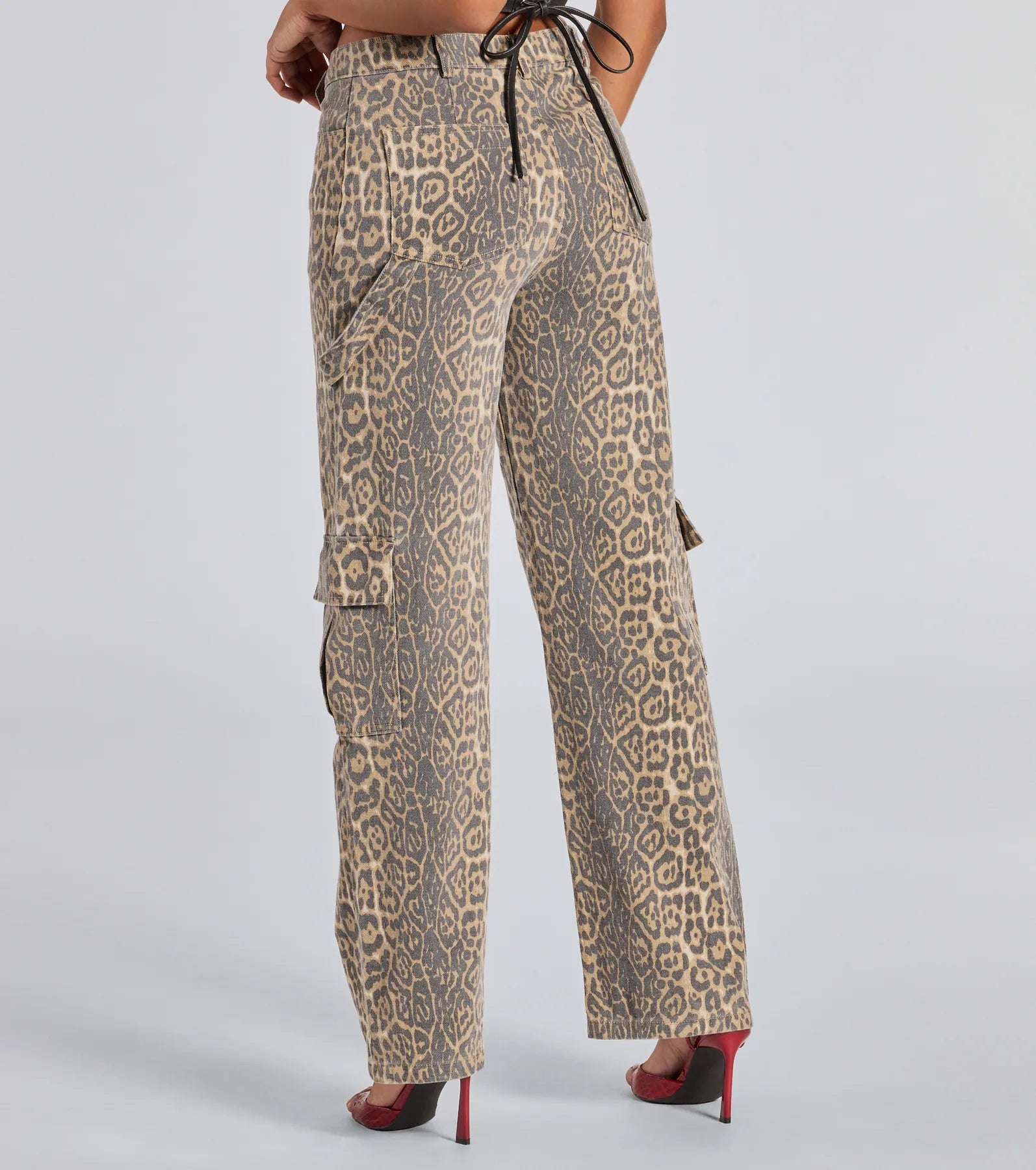 It-Girl Factor Leopard Print Cargo Denim Pants - Image 3