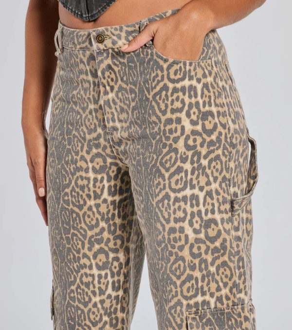 It-Girl Factor Leopard Print Cargo Denim Pants - Image 4