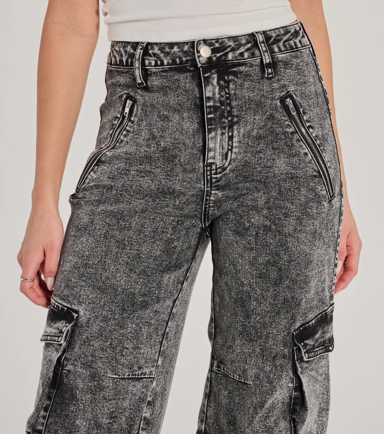 On-Trend High-Rise Cargo Acid Wash Jeans - Image 3