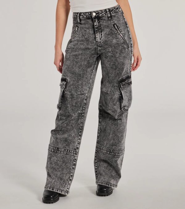 On-Trend High-Rise Cargo Acid Wash Jeans - Image 4