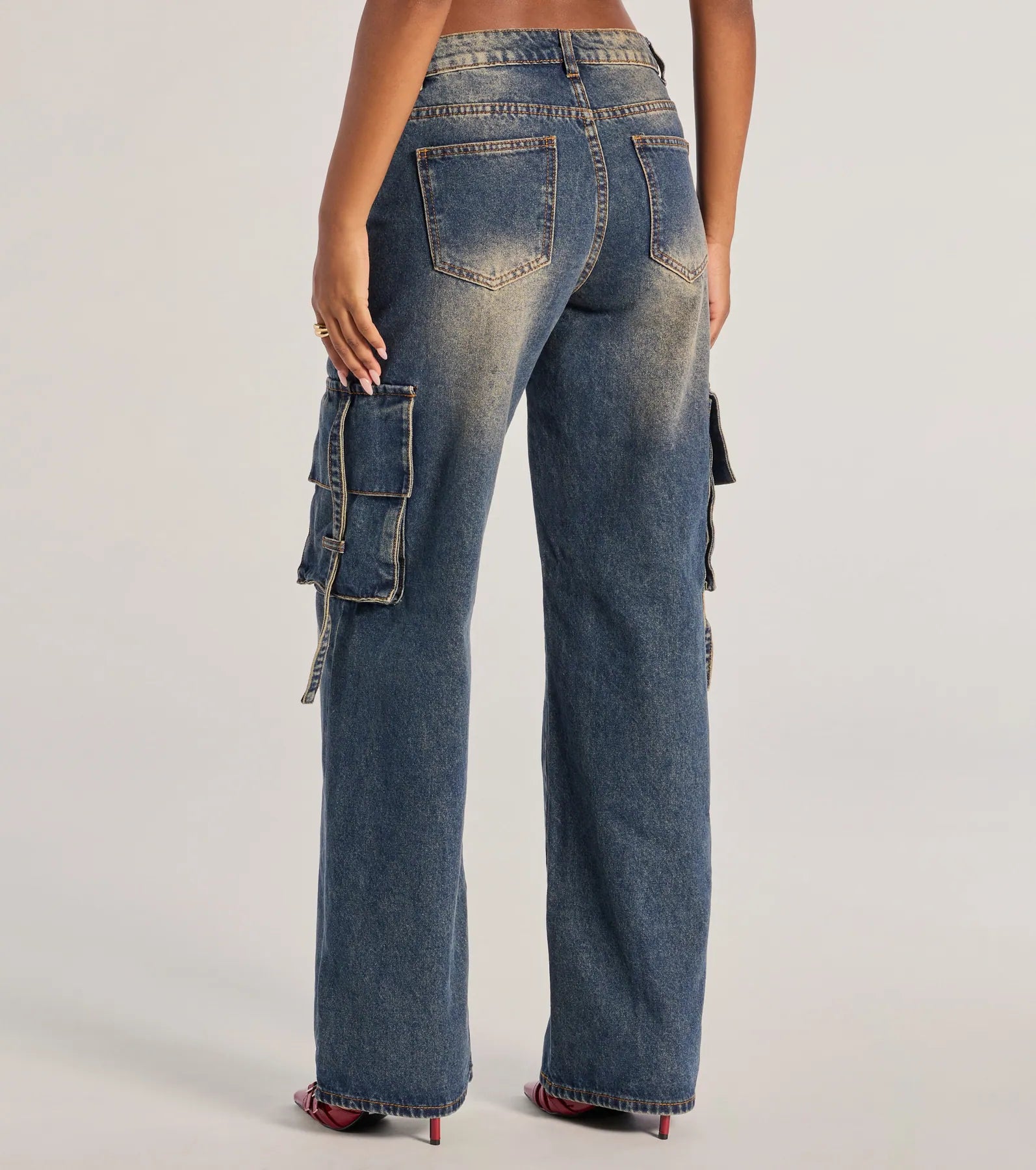 Trendsetter High-Rise Wide-Leg Cargo Jeans - Image 2