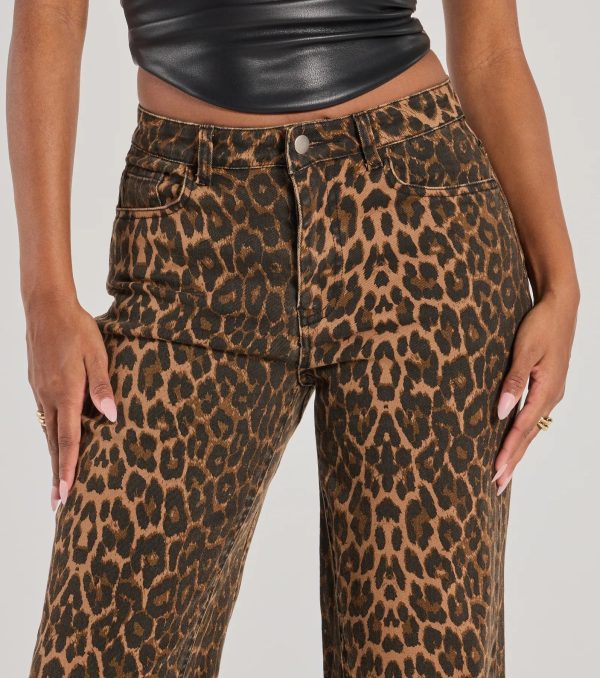 Fierce Aura Wide-Leg Leopard Print Denim Jeans - Image 5