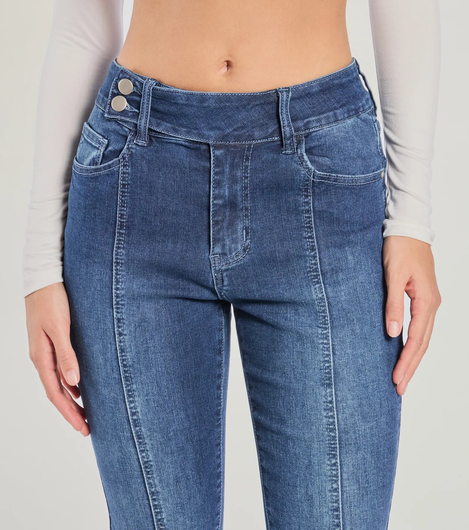 Good Vibes Mid-Rise Flared Denim Jeans - Image 3