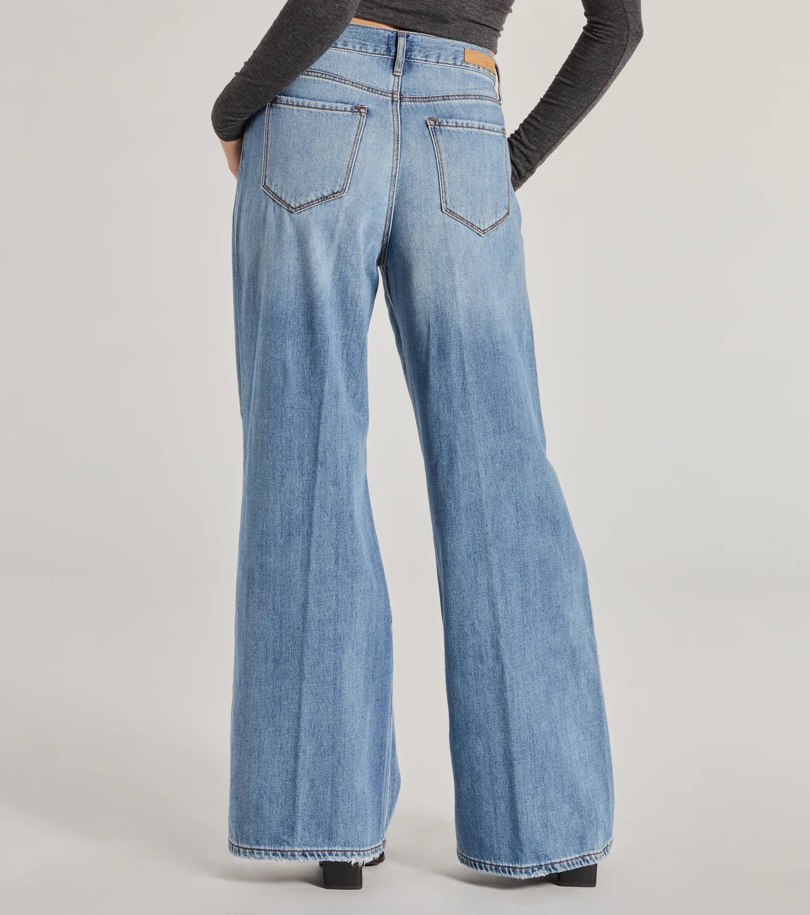 Edgy Allure Wide-Leg Distressed Denim Jeans - Image 3