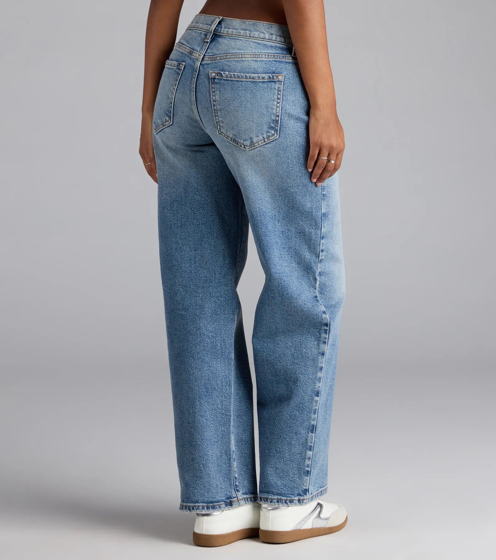 It's Giving Trends Mid-Rise Straight Leg Denim Jeans - Image 2