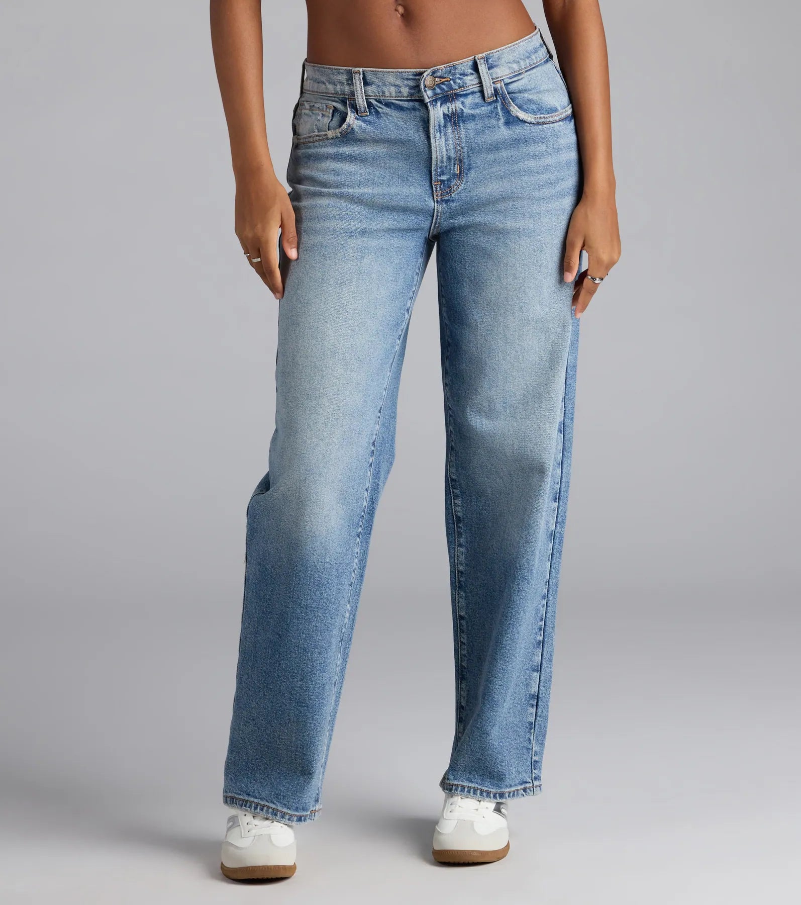 It's Giving Trends Mid-Rise Straight Leg Denim Jeans - Image 3