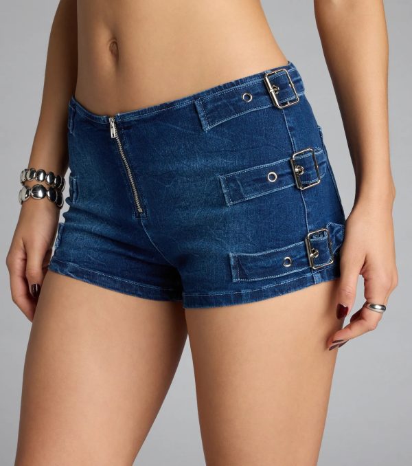 Buckled Beauty Mid-Rise Denim Shorts - Image 3