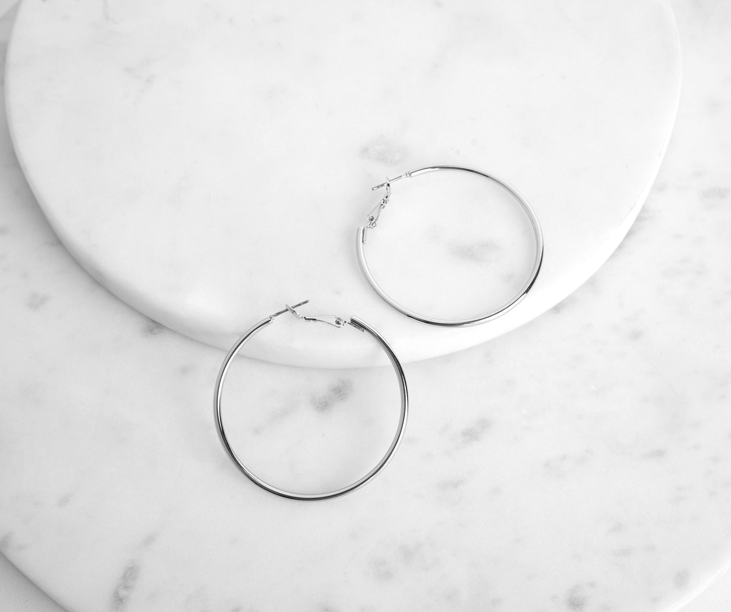 Simply Chic Everyday Hoops - Image 3