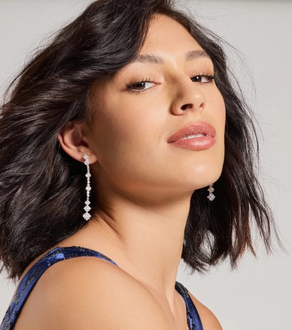 Dazzling Vibes Rhinestone Linear Drop Earrings - Image 2
