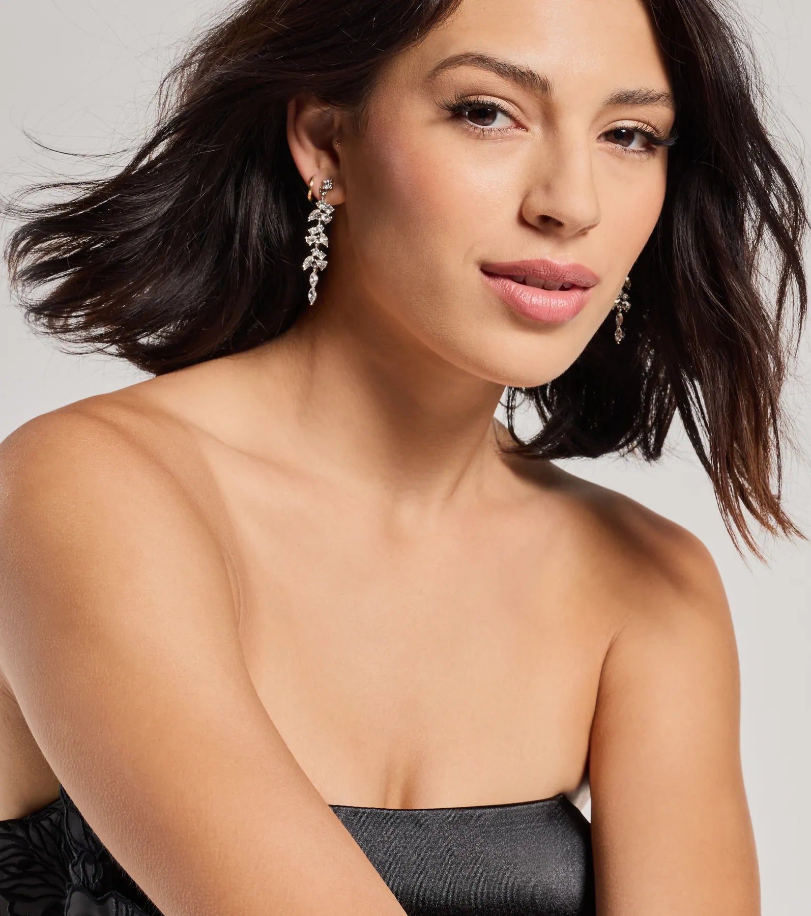 Twinkling Radiance Rhinestone Linear Earrings - Image 2