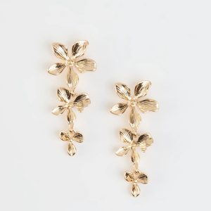 Impressive Nature Flower Linear Earrings