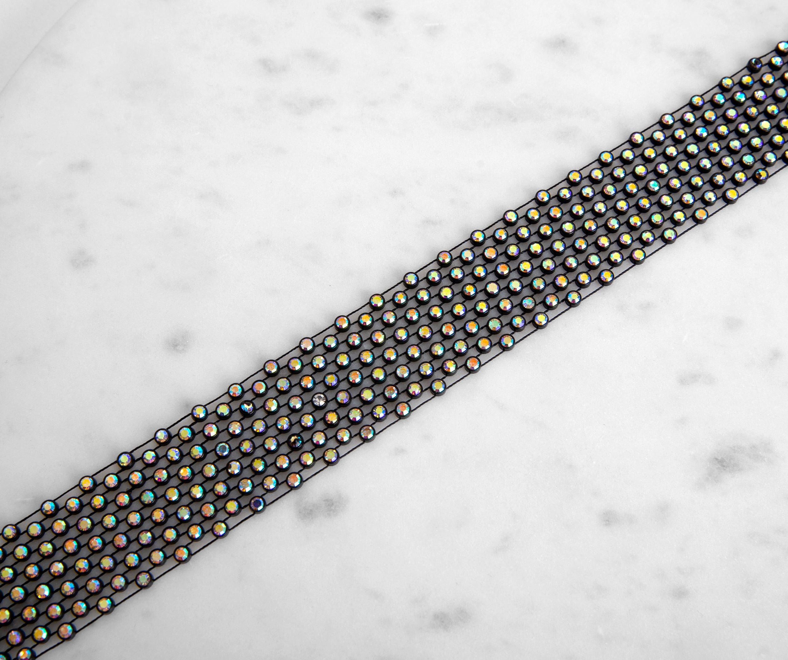 Electric Love Mesh Rhinestone Choker - Image 4