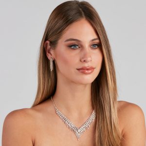 Luxe Beauty Necklace And Earrings Set
