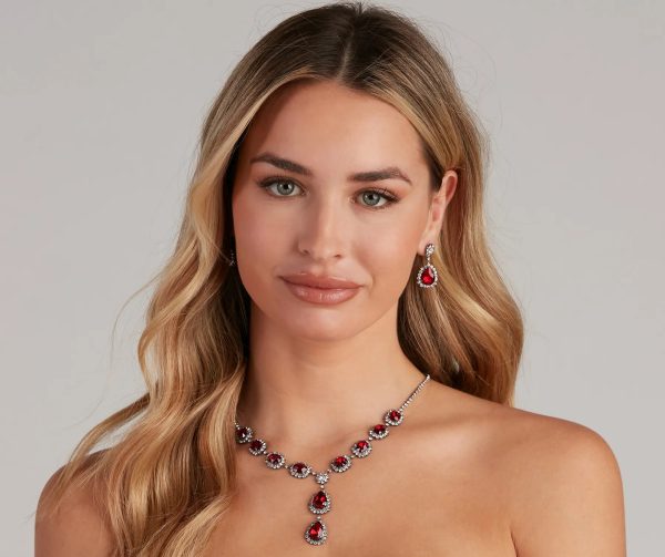 Major Glam Halo Necklace And Earrings - Image 3