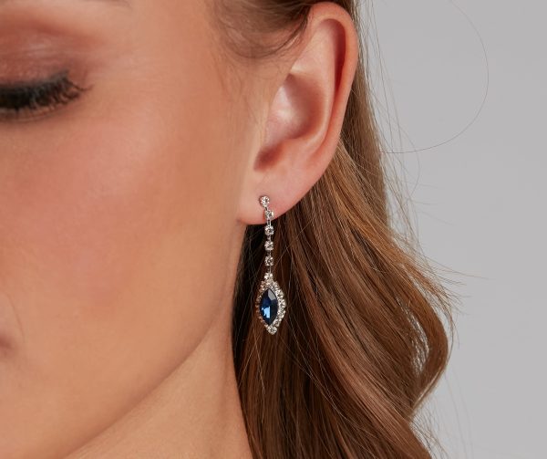 Chic Elegance Necklace And Earrings Set - Image 4