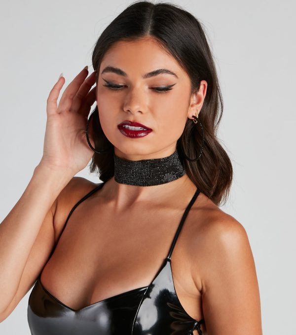 Bring The Bling Rhinestone Choker - Image 3