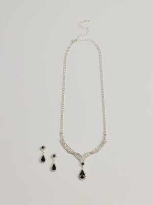 Exude Luxe Necklace And Earrings Set