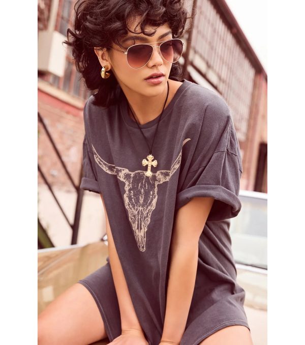 Bold Style Baroque Cross Necklace - Image 3