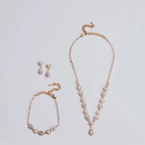 Luxe Elegance Rhinestone And Pearl Lariat Necklace Set