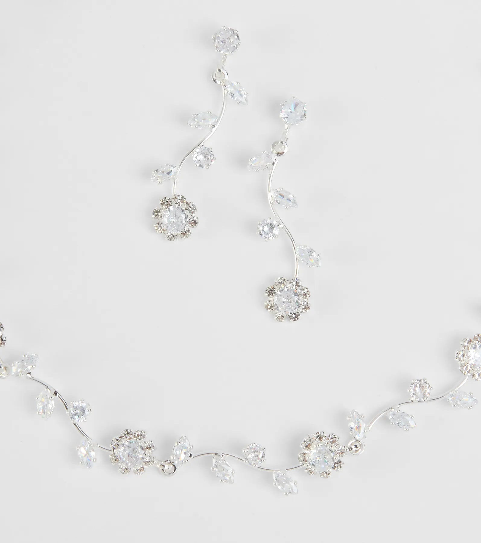 Floral Beauty Necklace And Earrings Set - Image 3