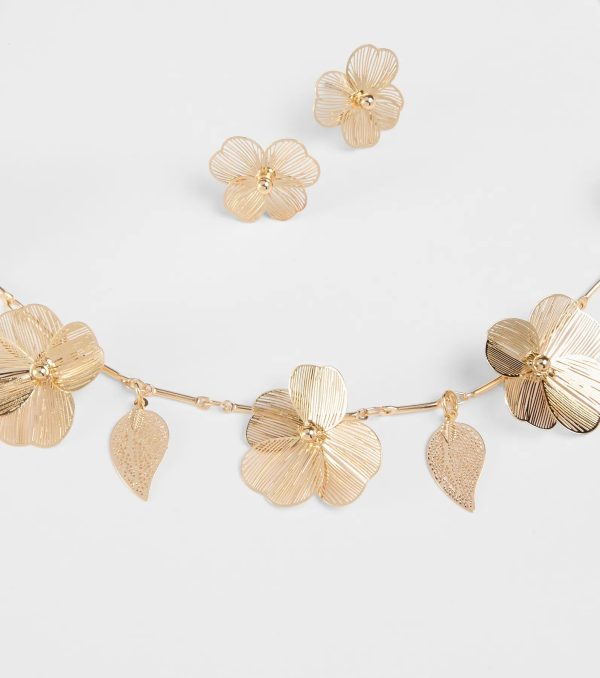 Season Of Bloom Flower Necklace And Earrings Set - Image 2