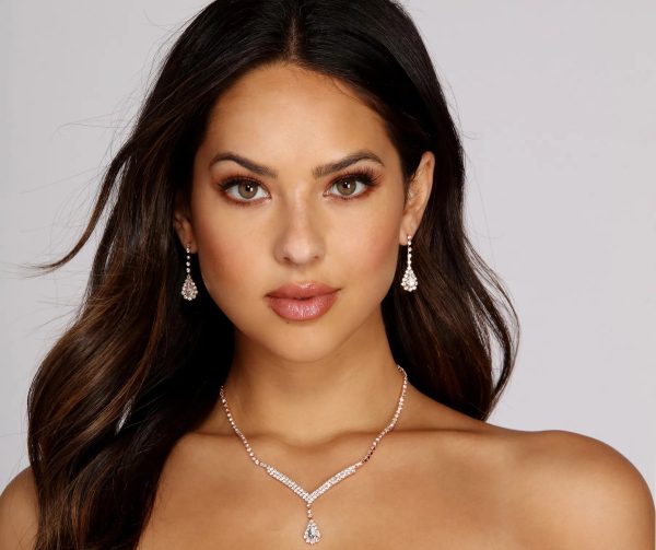 Teardrop Rhinestone Set - Image 3