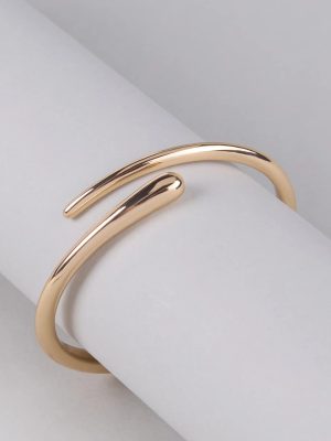 Low-Key Luxe Overlap Bracelet