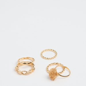 Delicate Rose Seven-Pack Ring Set